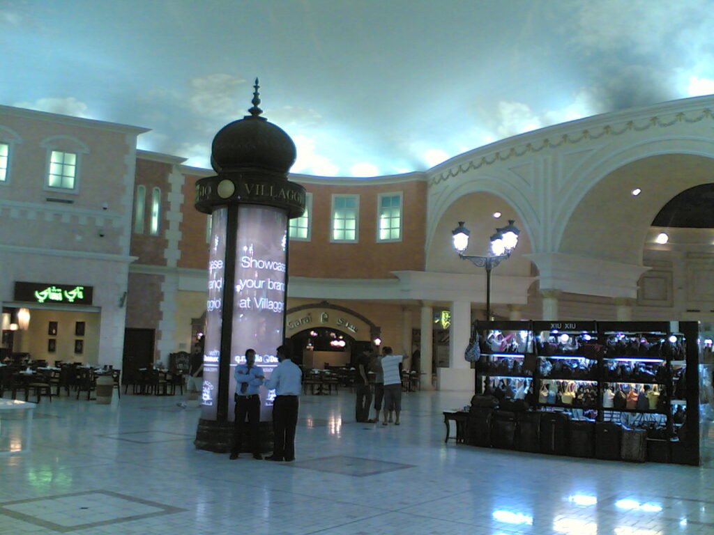 Shops along the canal in Villaggio Mall